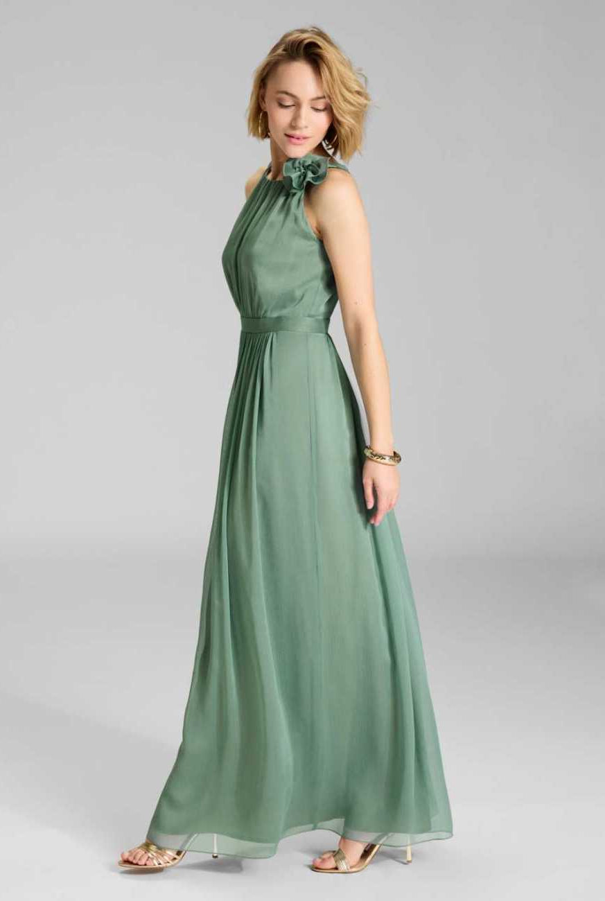 Abendkleid aus Crinkle Chiffon mit dekorativer Blüte