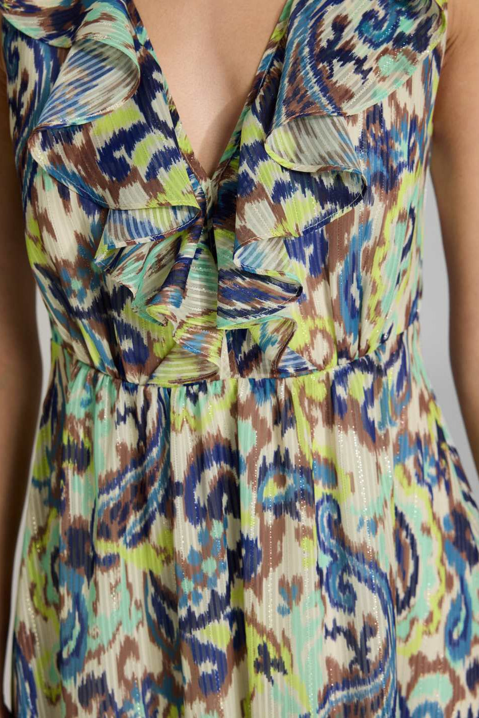 Maxikleid mit Rüschen aus bedrucktem Chiffon mit Glitzerstreifen