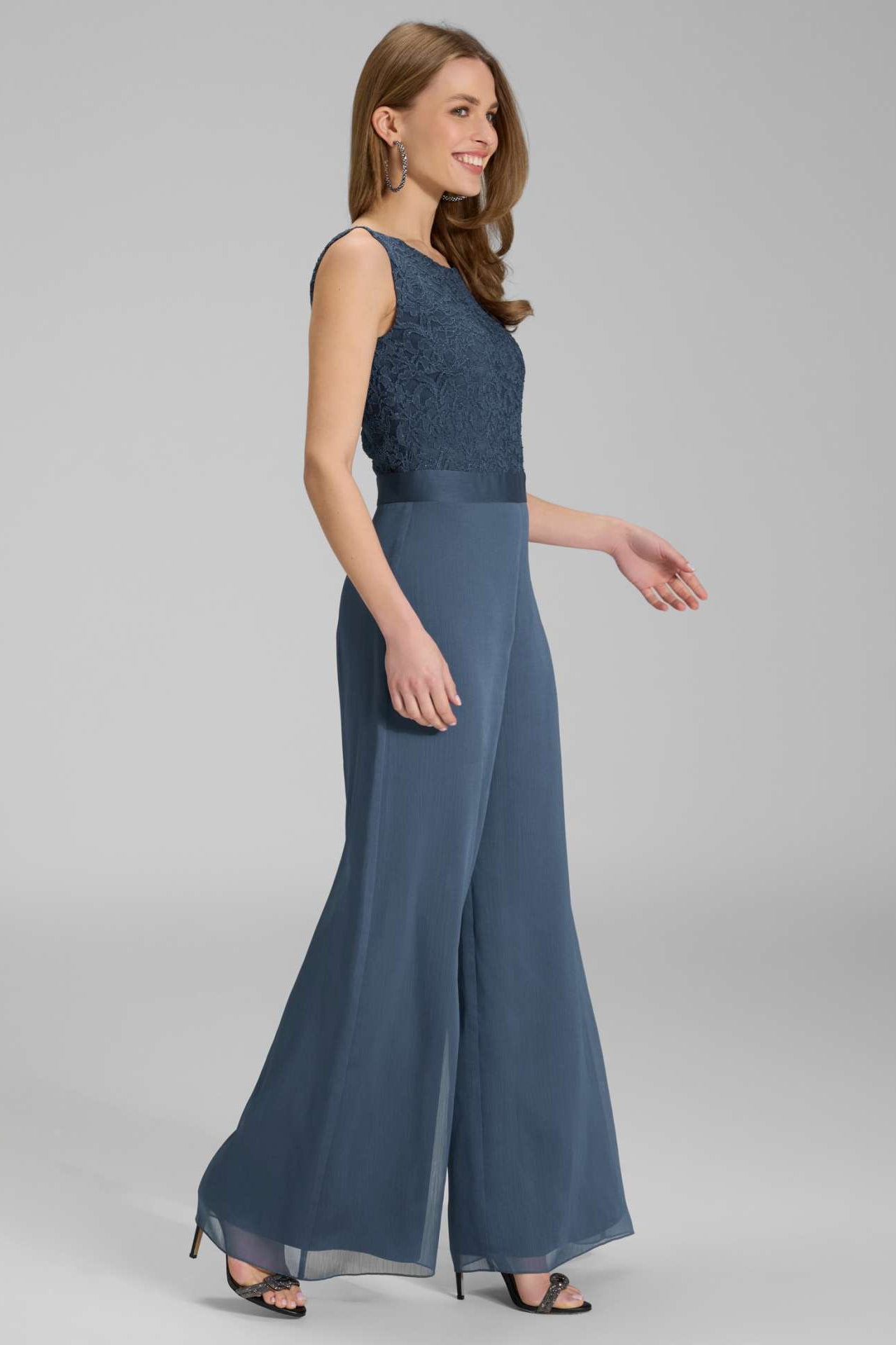 Jumpsuit mit weitem Bein und Oberteil aus elastischer Spitze