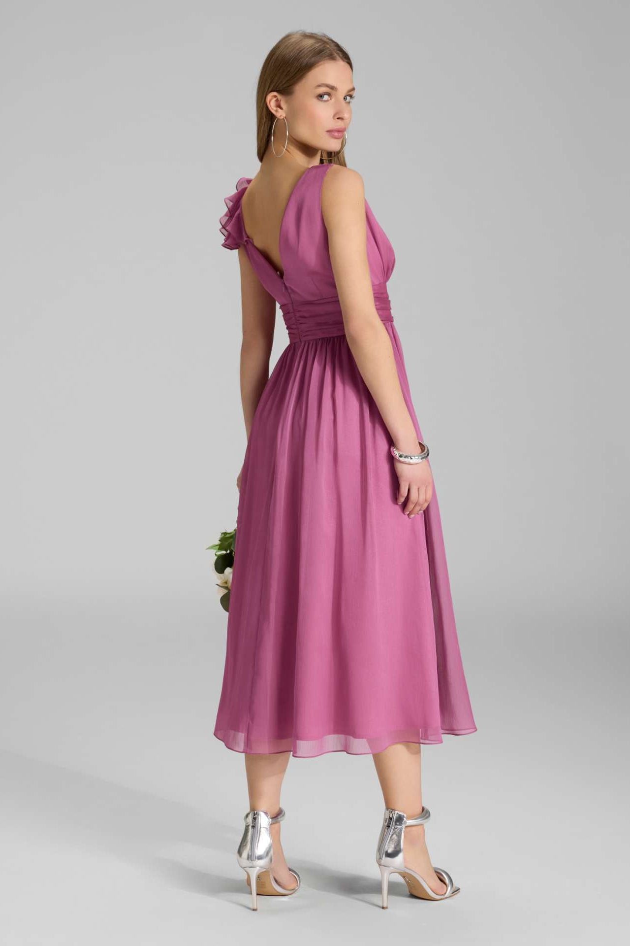 Cocktailkleid aus Crinkle Chiffon mit Volant Detail an der Schulter