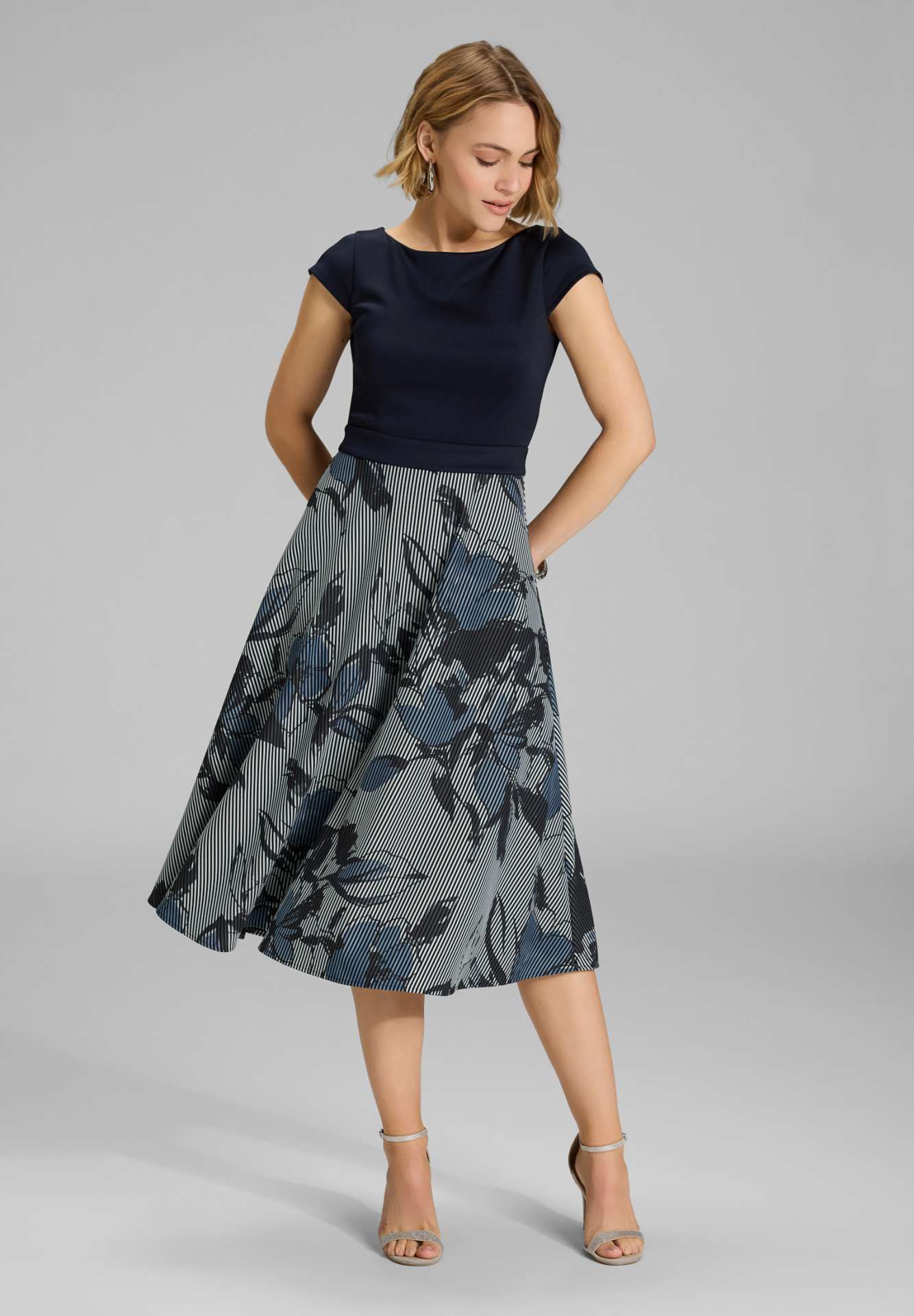 Midi Kleid aus bedrucktem Ottoman mit Scuba Oberteil timeless blue navy