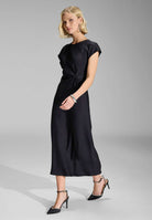 Slip Dress aus Satin mit Twist Detail