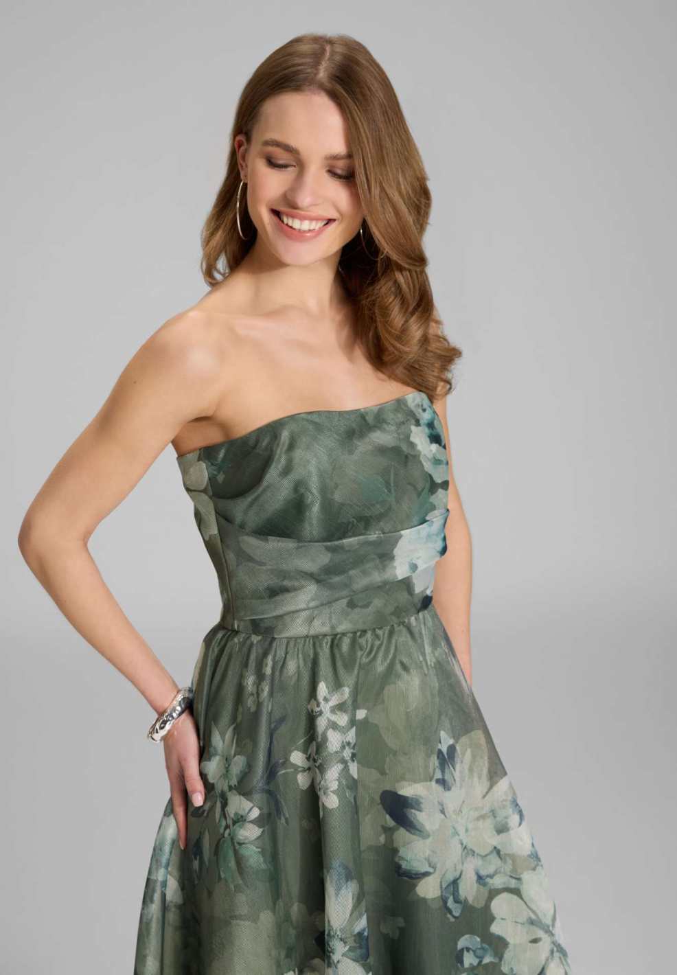 Korsage Kleid aus bedrucktem Organza