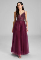 Tüllkleid mit feiner Ziersteinstickerei mulberry