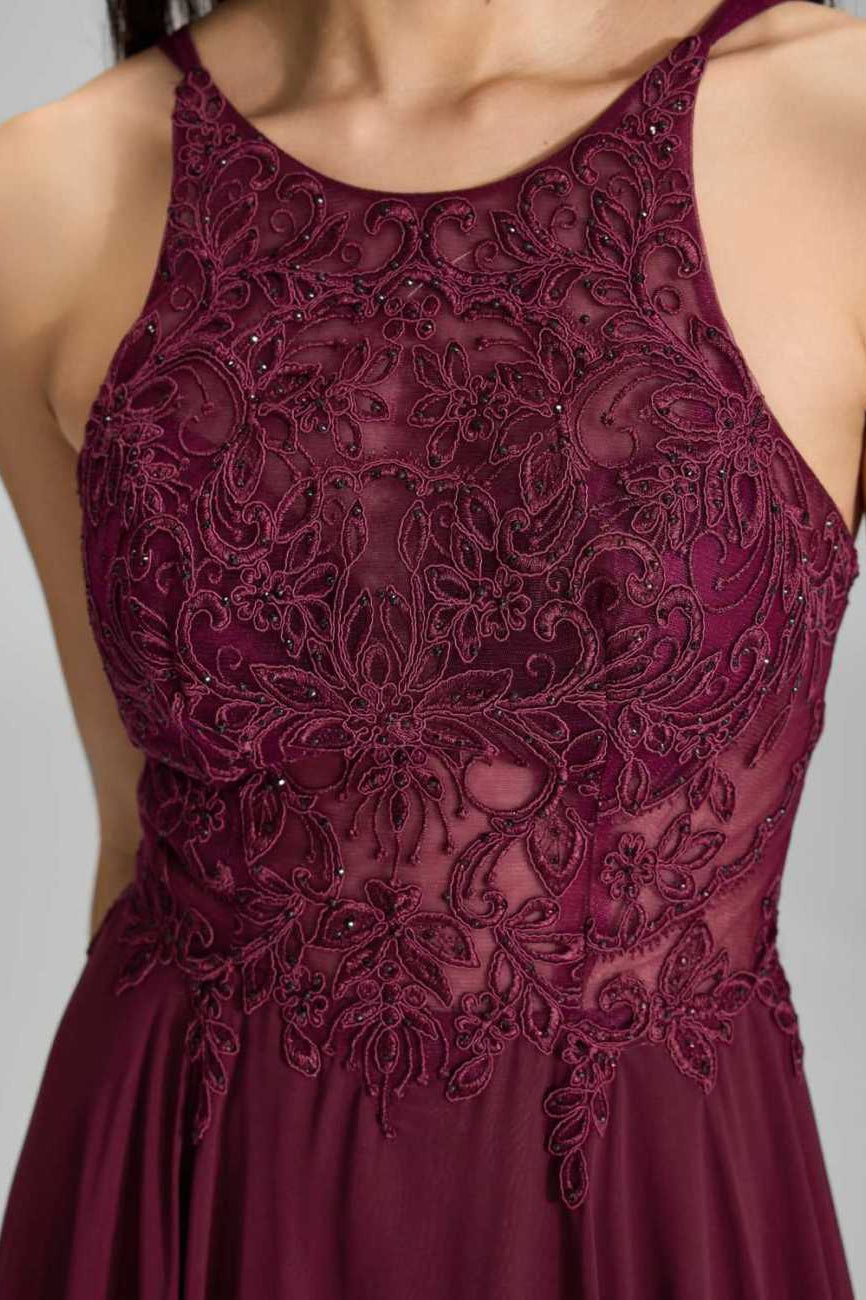 Abendkleid mit Stickerei und Chiffonrock