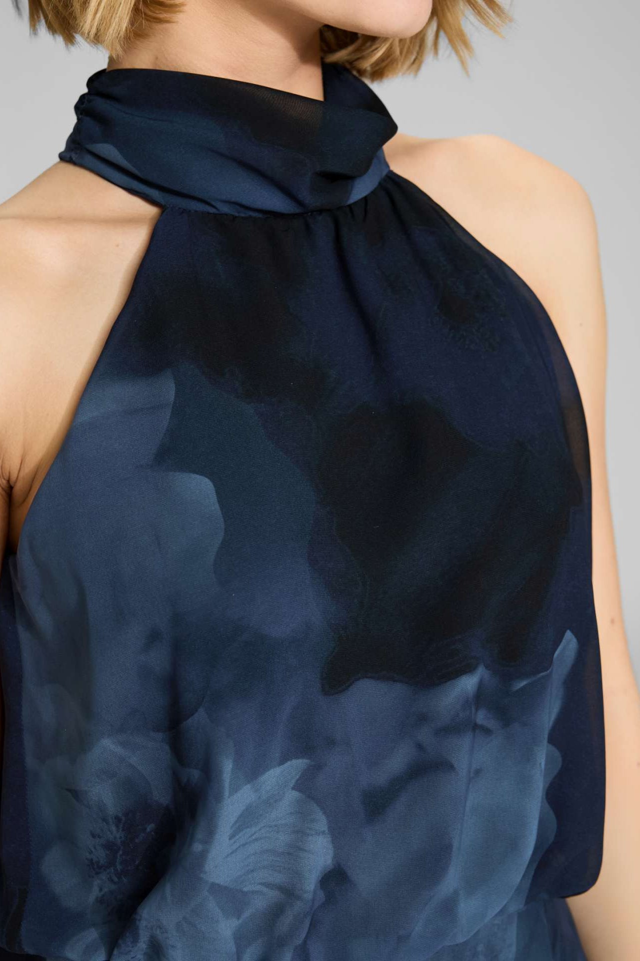 Abendkleid mit blusigem Top aus floral bedrucktem Chiffon