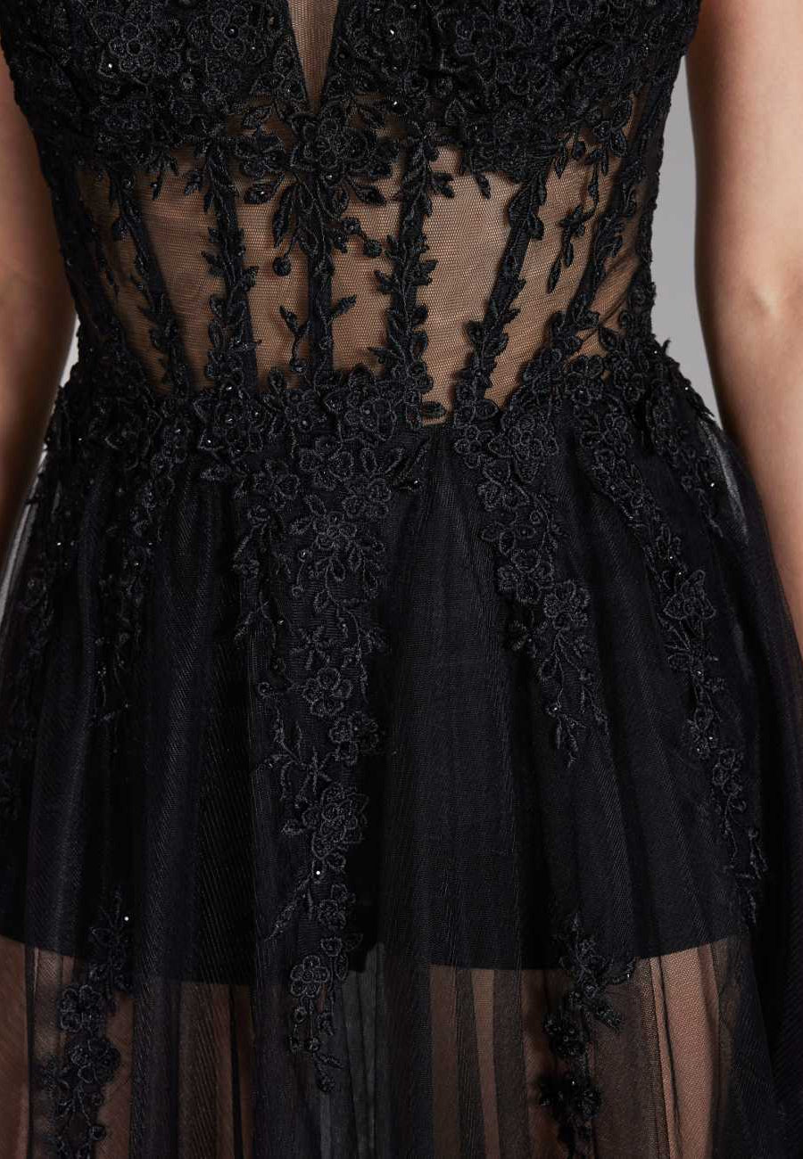 Tüllkleid mit kurzer Jerseyhose