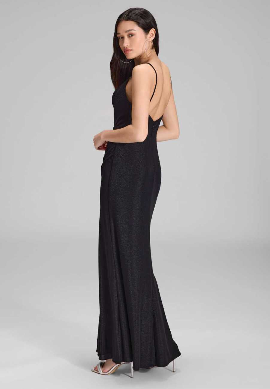 Figurbetontes Jerseykleid mit Beinschlitz