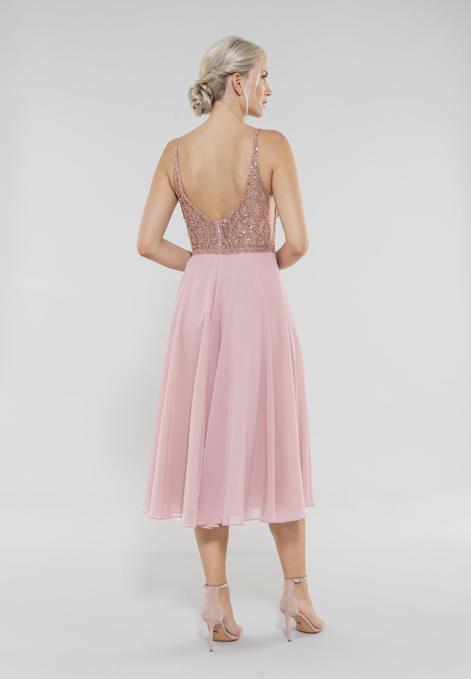 Cocktailkleid aus Materialmix