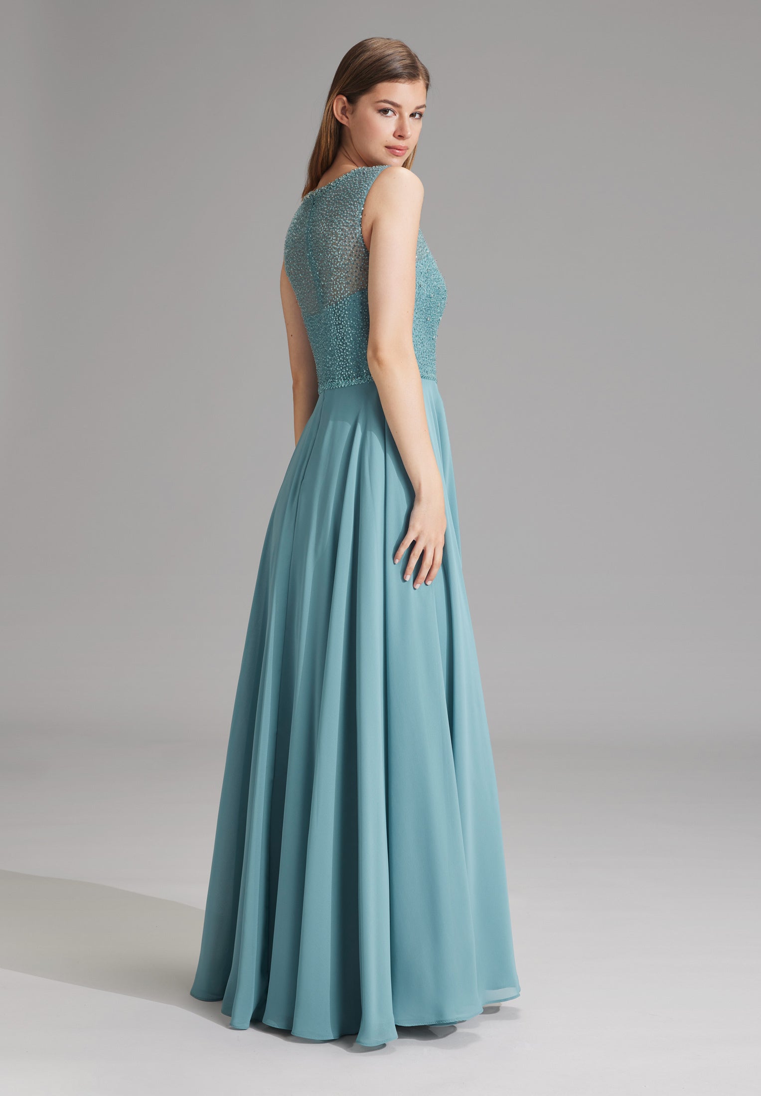 Abendkleid aus Material-Mix
