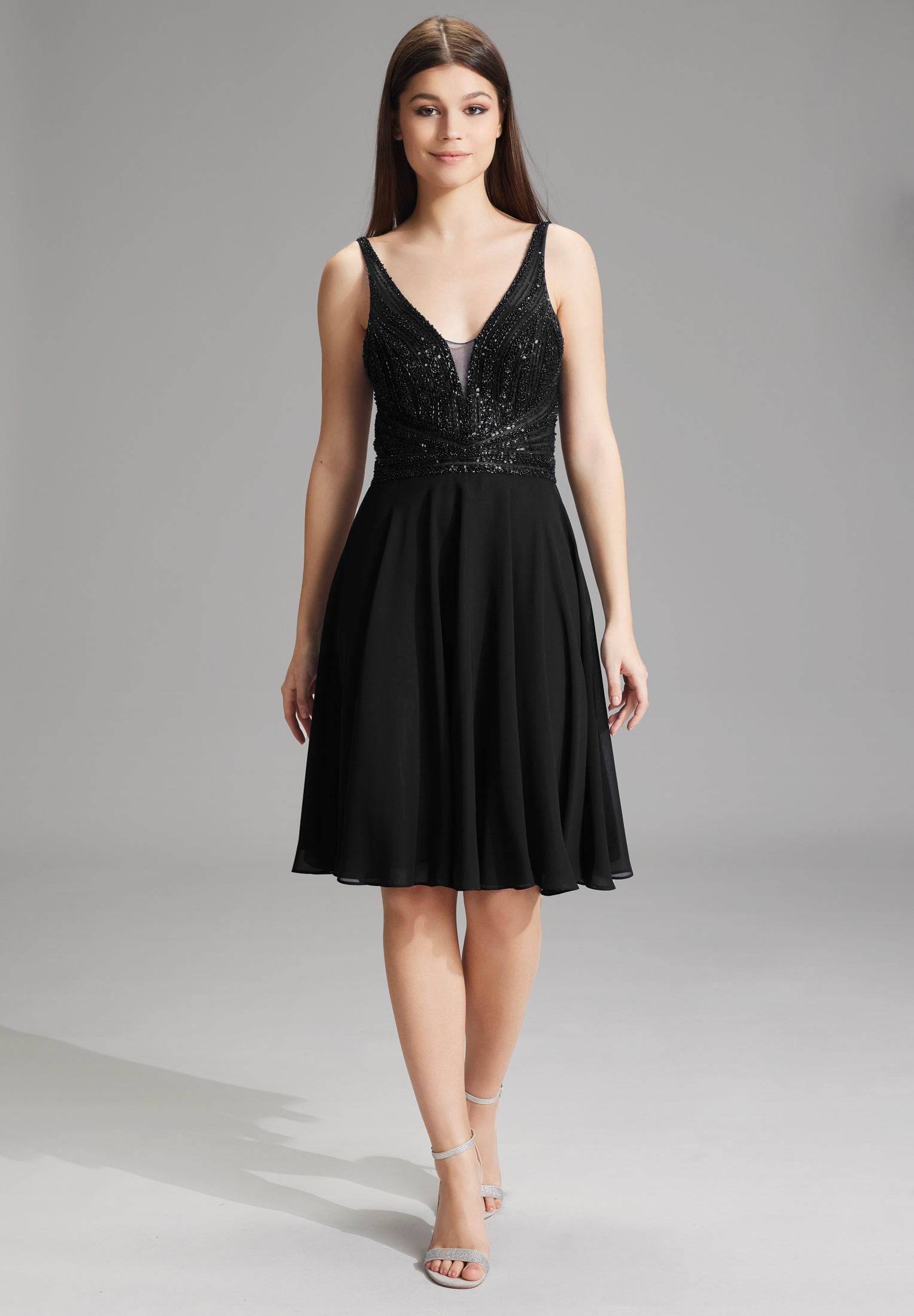 Cocktailkleid mit tonaler Stickerei black