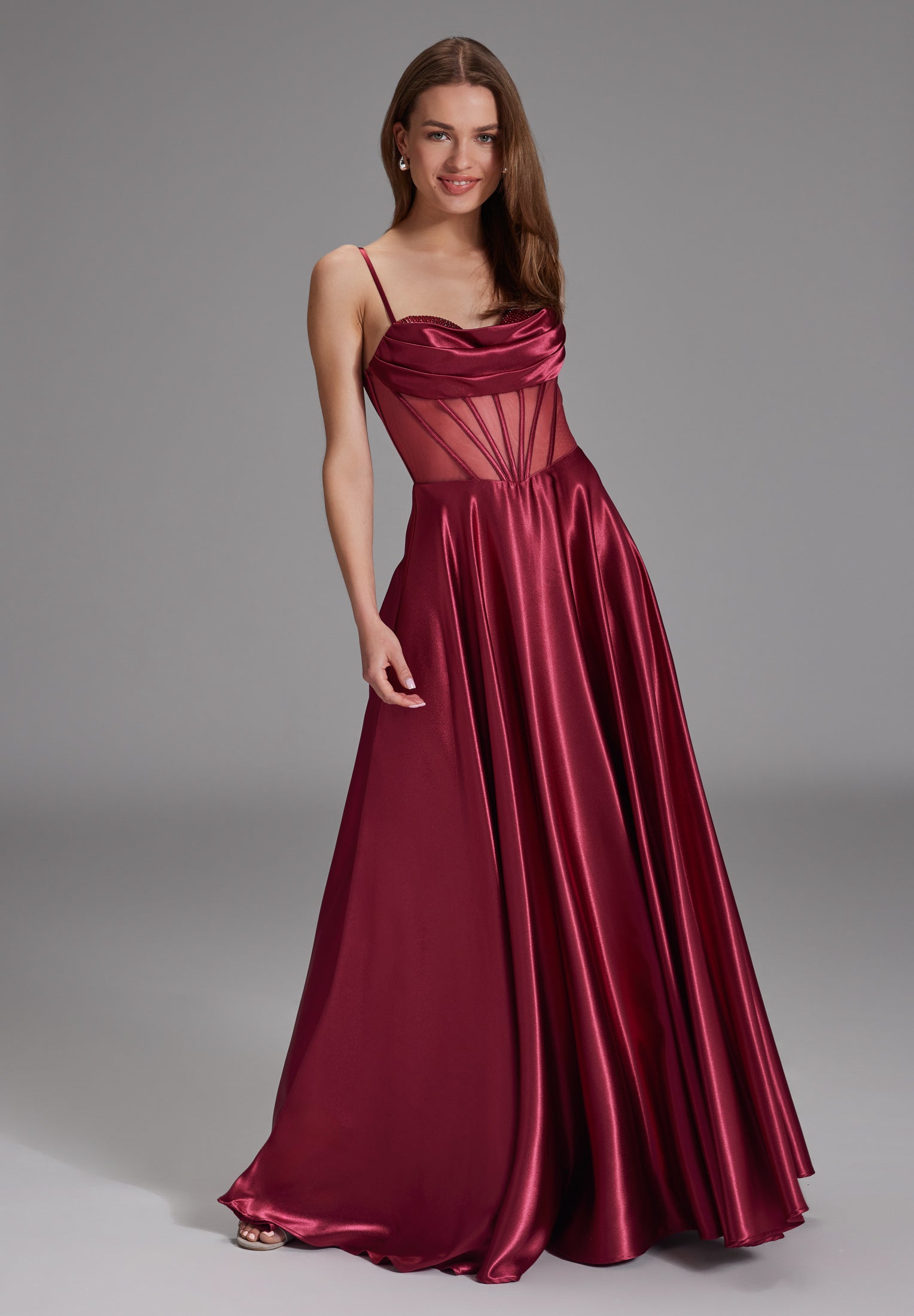 See-through-Corsagenkleid mit Ziersteinen