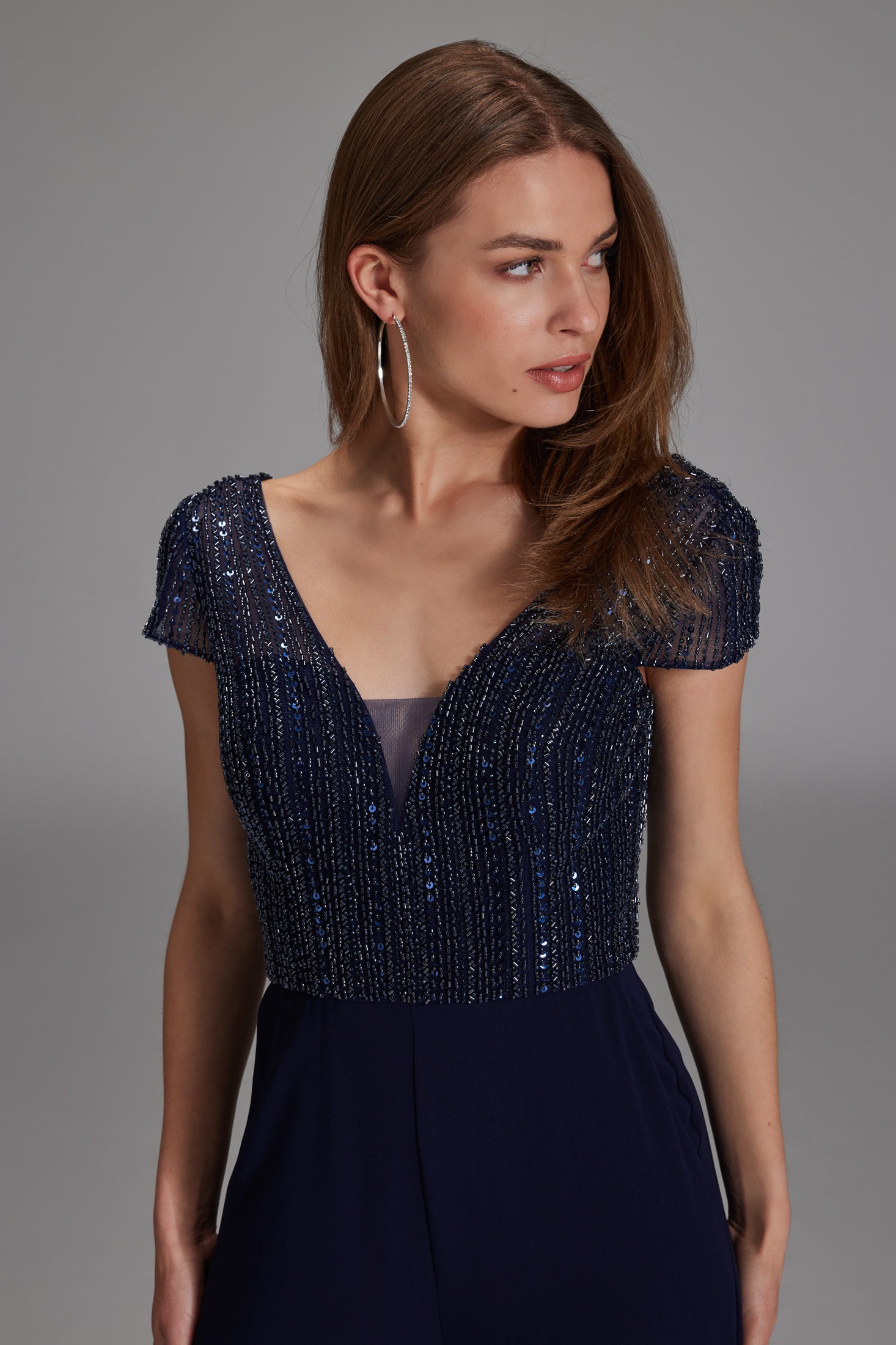 Jumpsuit mit Stickerei und kleinem Ärmelansatz