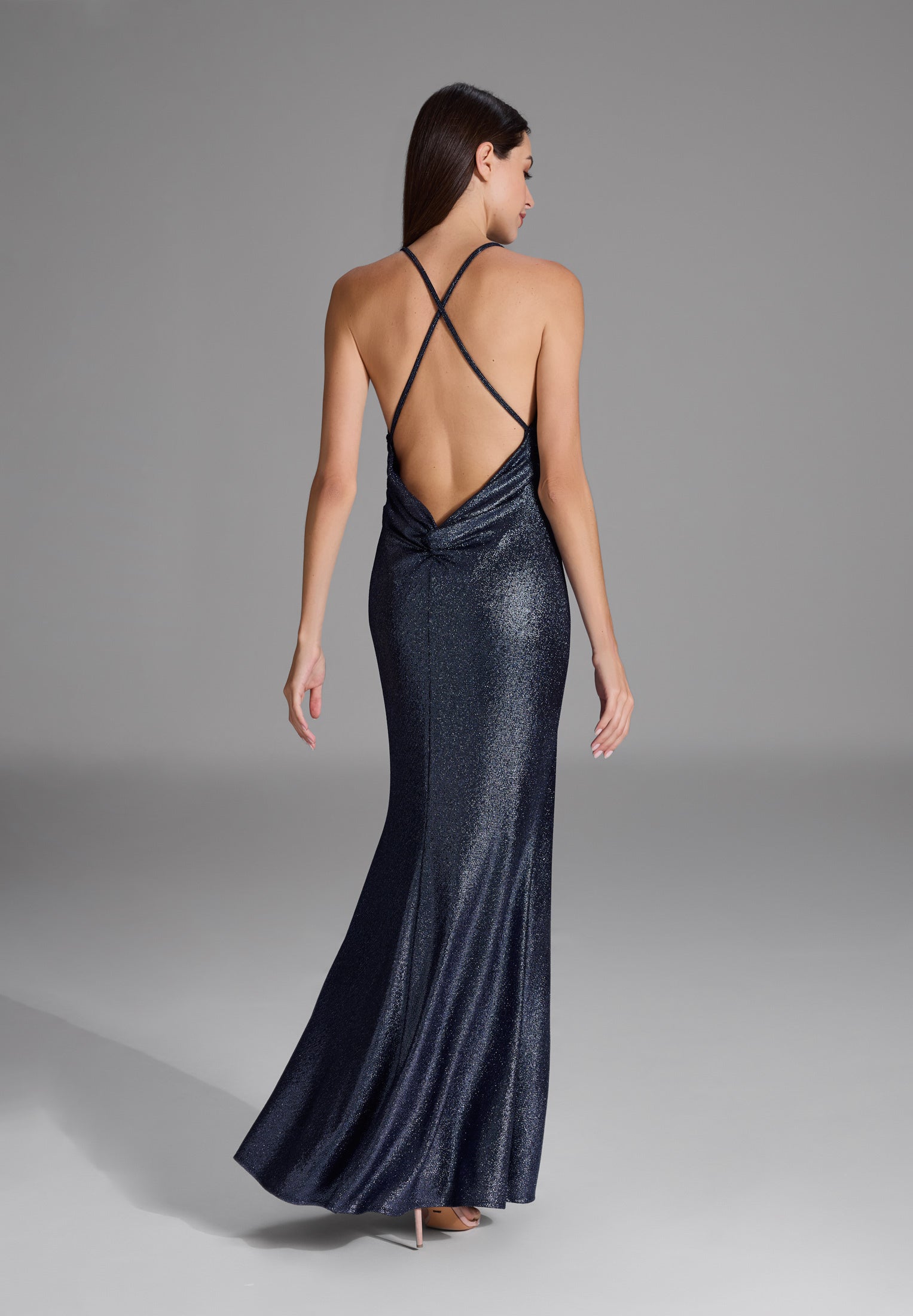 Abendkleid aus glitzerndem Jersey mit Knotendetail am Rücken