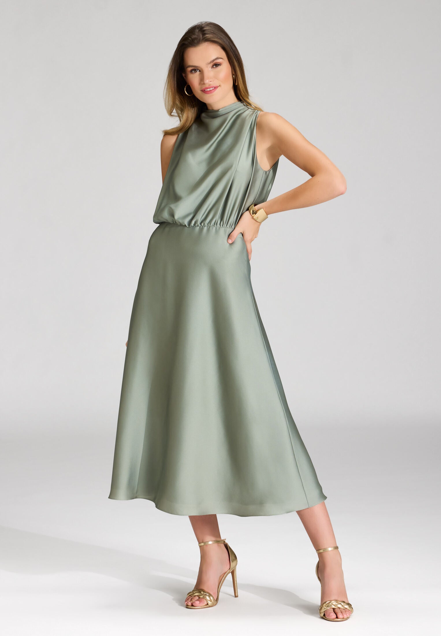 Midi Kleid aus Satin mit Drapierung pistachio green