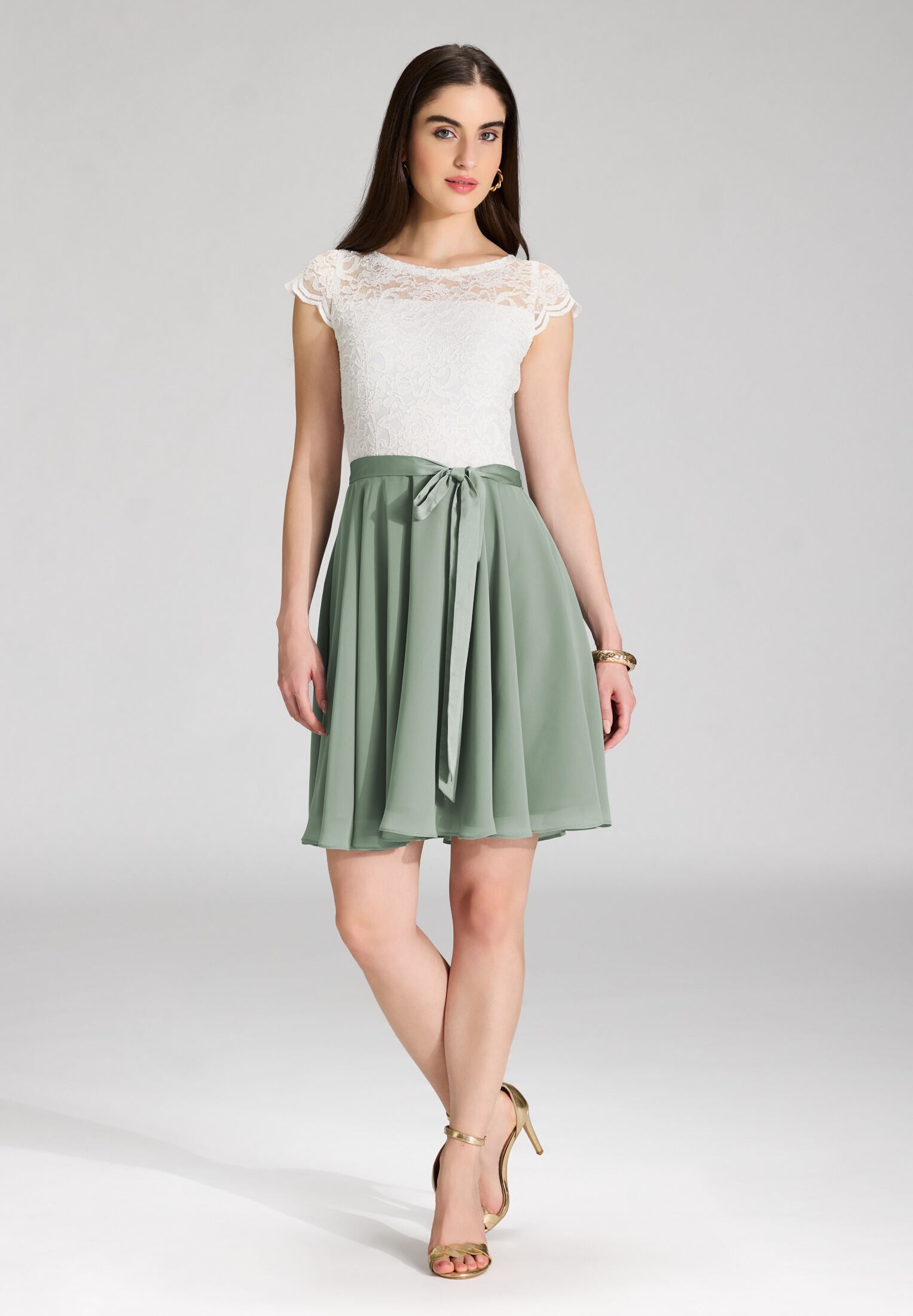 Zweifarbiges Cocktailkleid aus Spitze-Chiffon-Mix pistachio green | ivory