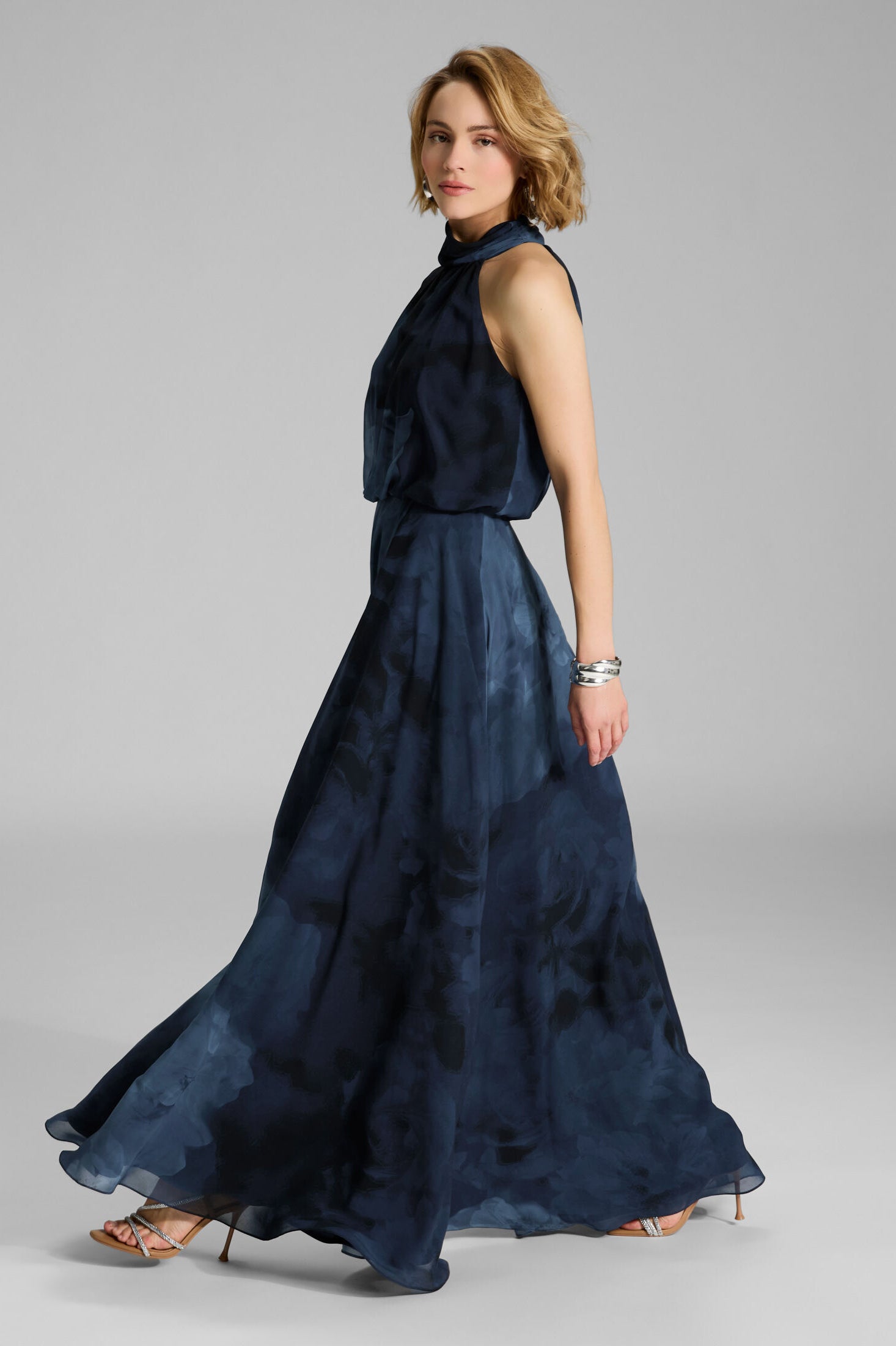 Abendkleid mit blusigem Top aus floral bedrucktem Chiffon