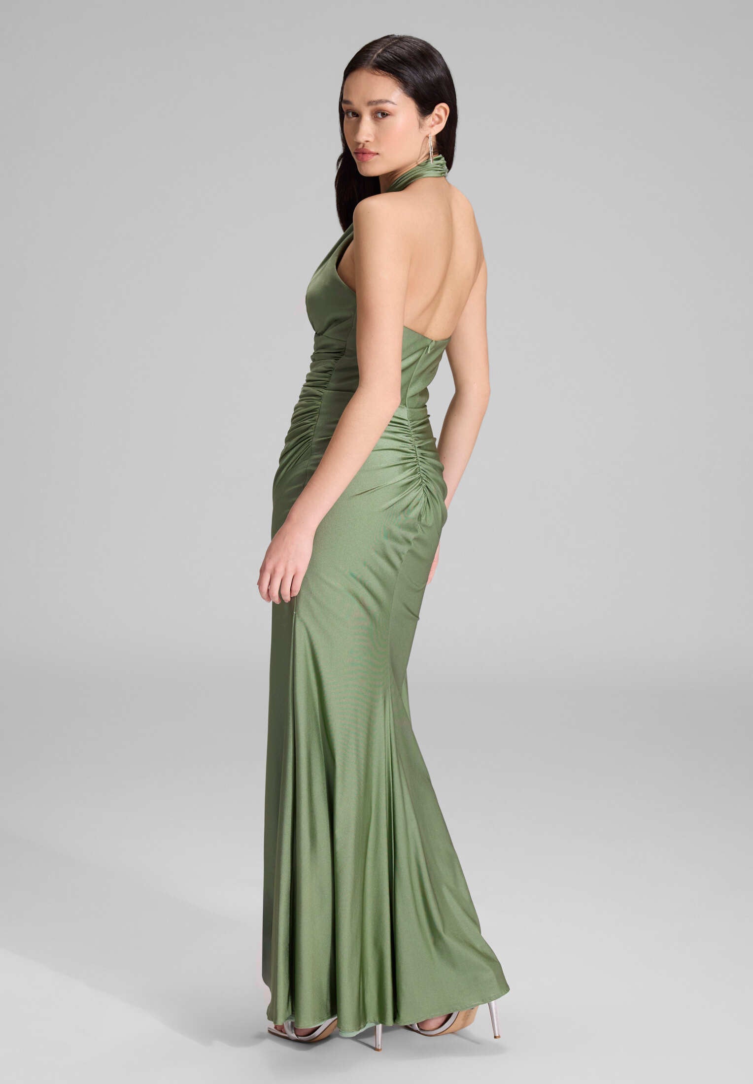 Figurbetontes Neckholder-Kleid aus Jersey