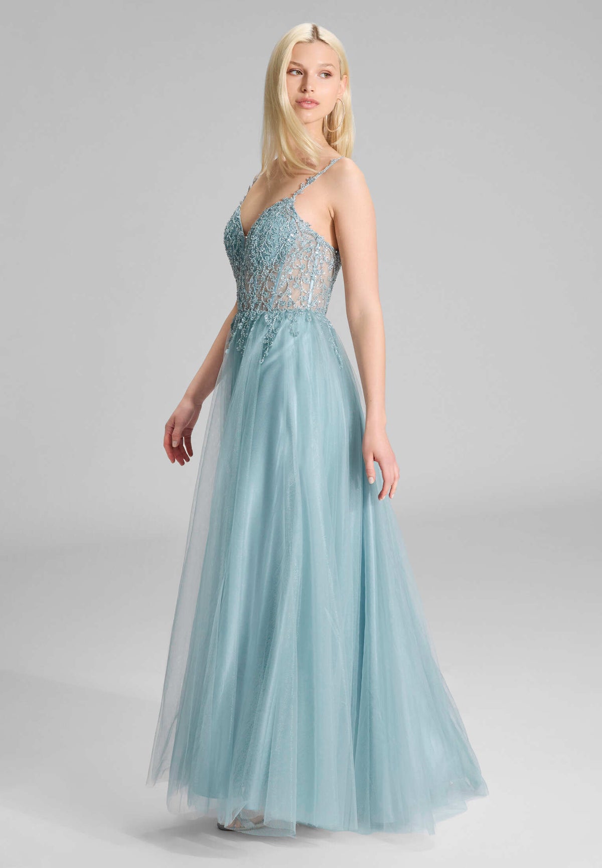 Ballkleid mit Stickerei