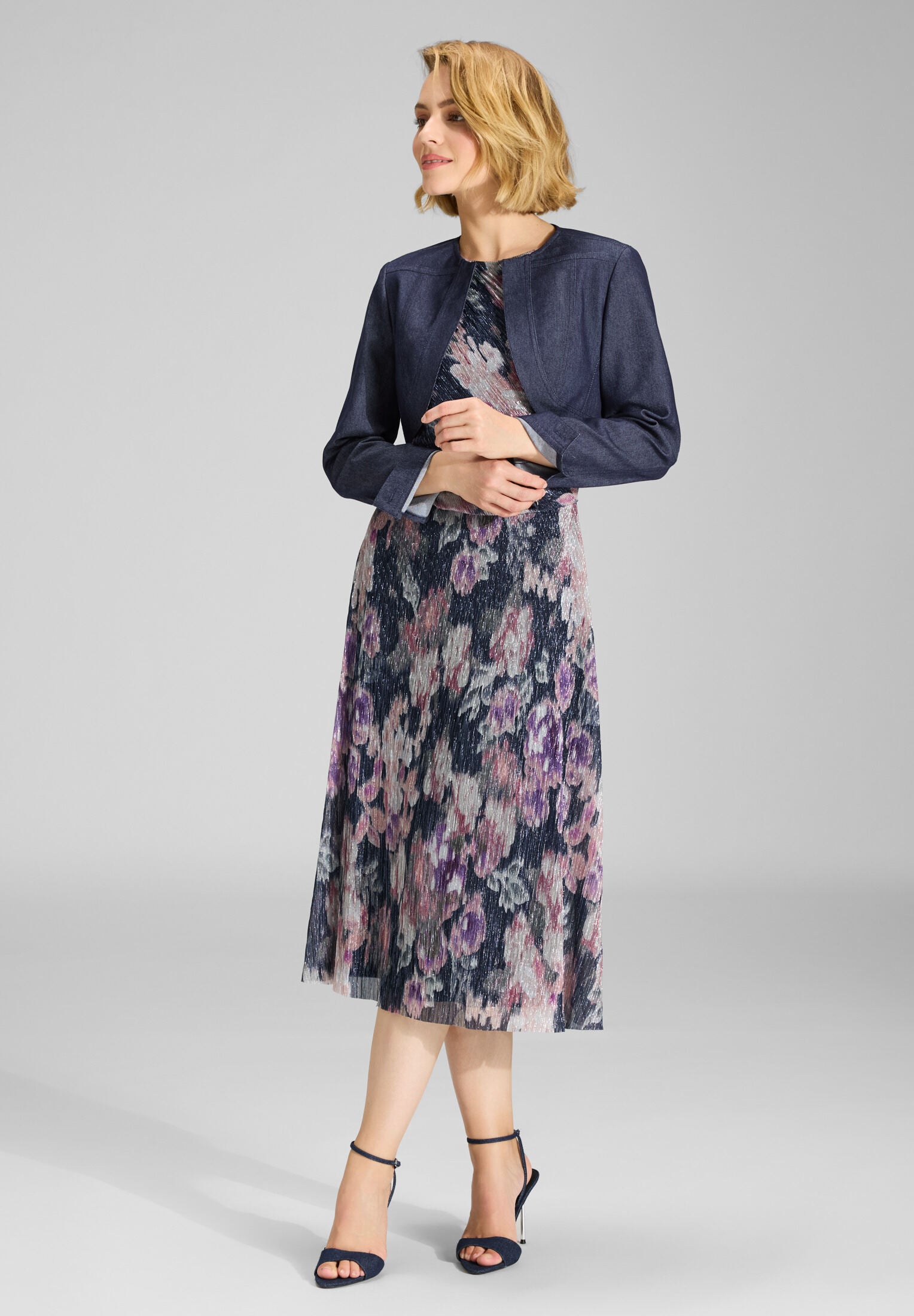 kurze Jeansjacke aus Stretch Denim navy