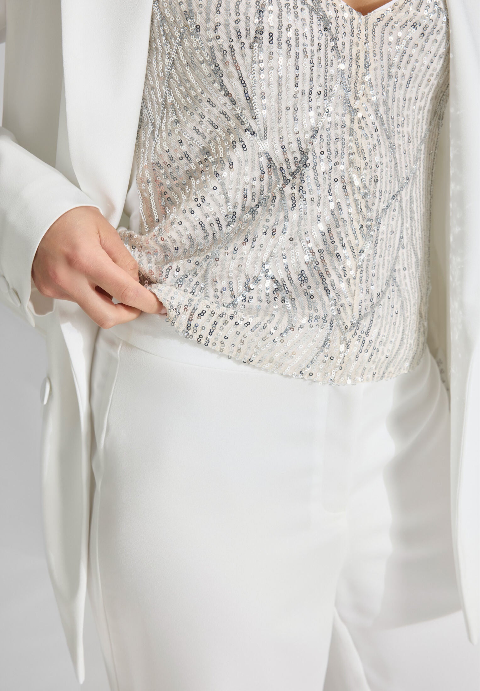 Hose aus Satin mit geradem Bein