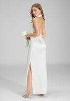 Figurbetontes Abendkleid aus Stretch Satin mit Drapierung am Kragen