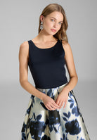 Cocktailkleid aus bedrucktem Twill mit Scuba Oberteil