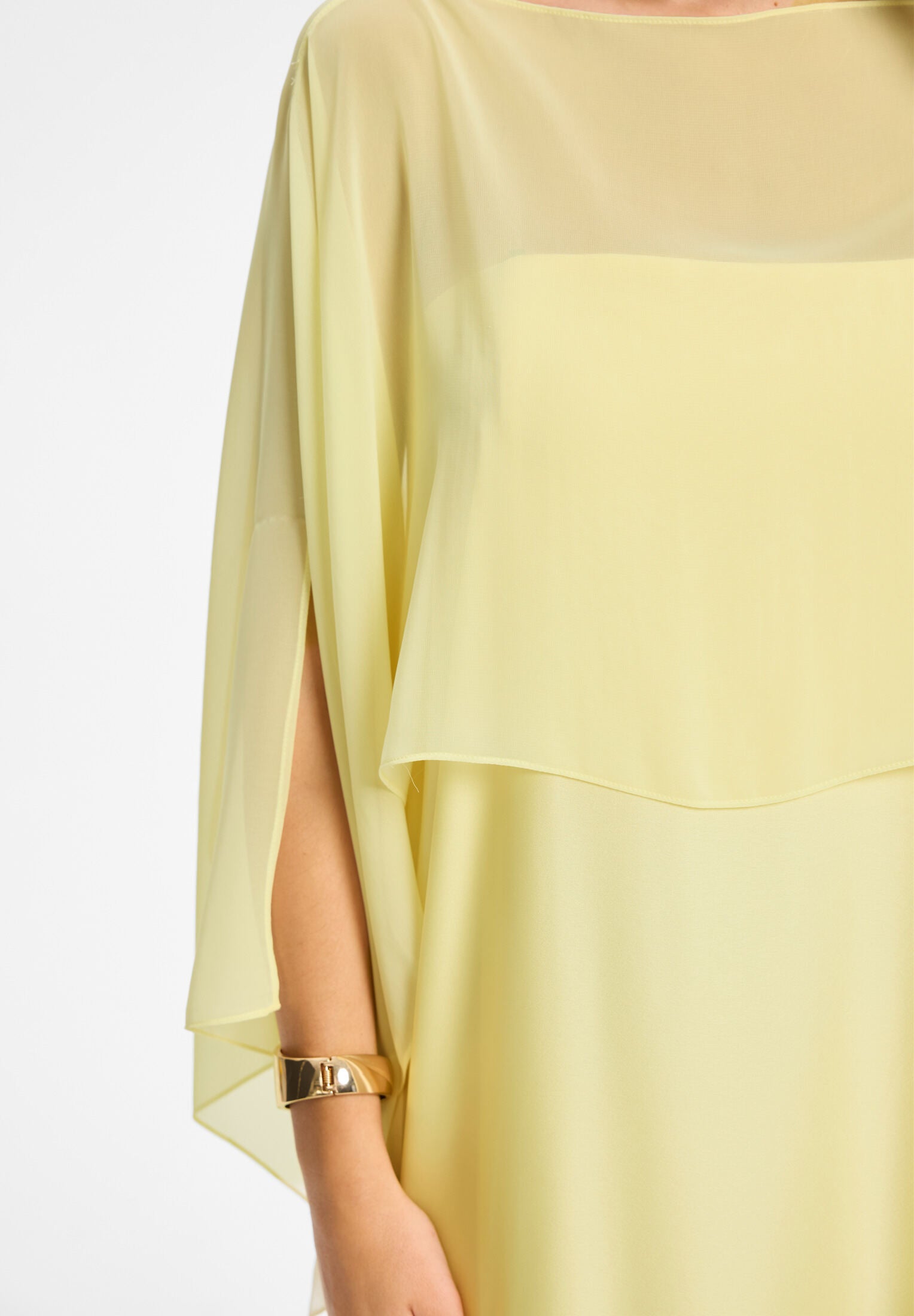 Schlupf-Stola aus Chiffon mit Ärmelschlitzen