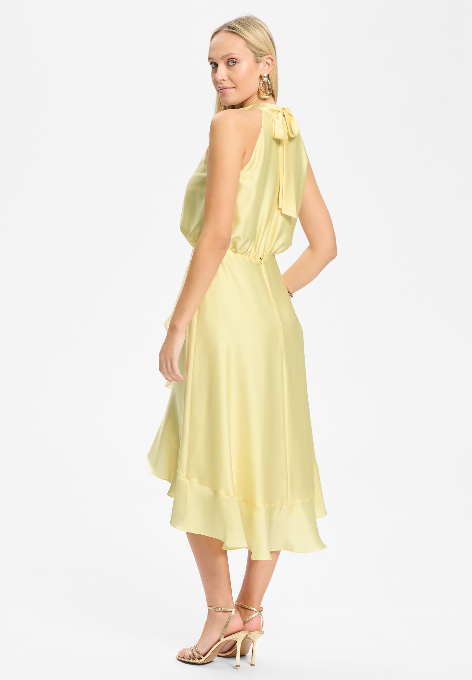 Cocktailkleid aus Satin mit Volant
