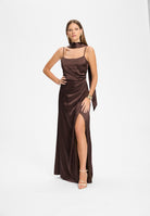 Figurbetontes Abendkleid aus Stretch Satin mit Spaghetti Trägern chocolate brown