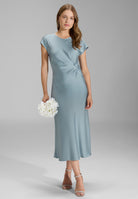 Slip Dress aus Satin mit Twist Detail ice blue