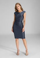 Cocktailkleid aus foliertem Jersey in Bouclé Optik mit Drapierungen navy