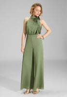 Jumpsuit mit Schluppe aus gehämmertem Satin matcha green