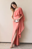 One-Shoulder Abendkleid mit einem Cape-ähnlichen Ärmel aus Chiffon terracotta