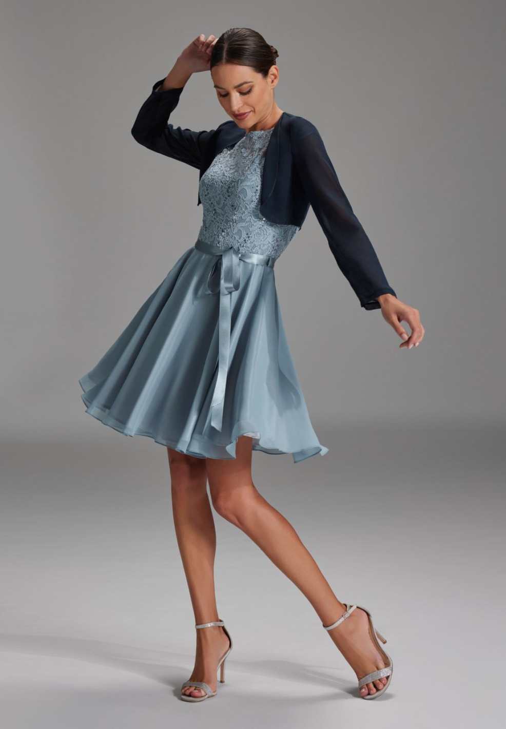 Bolero mit transparenten Ärmeln