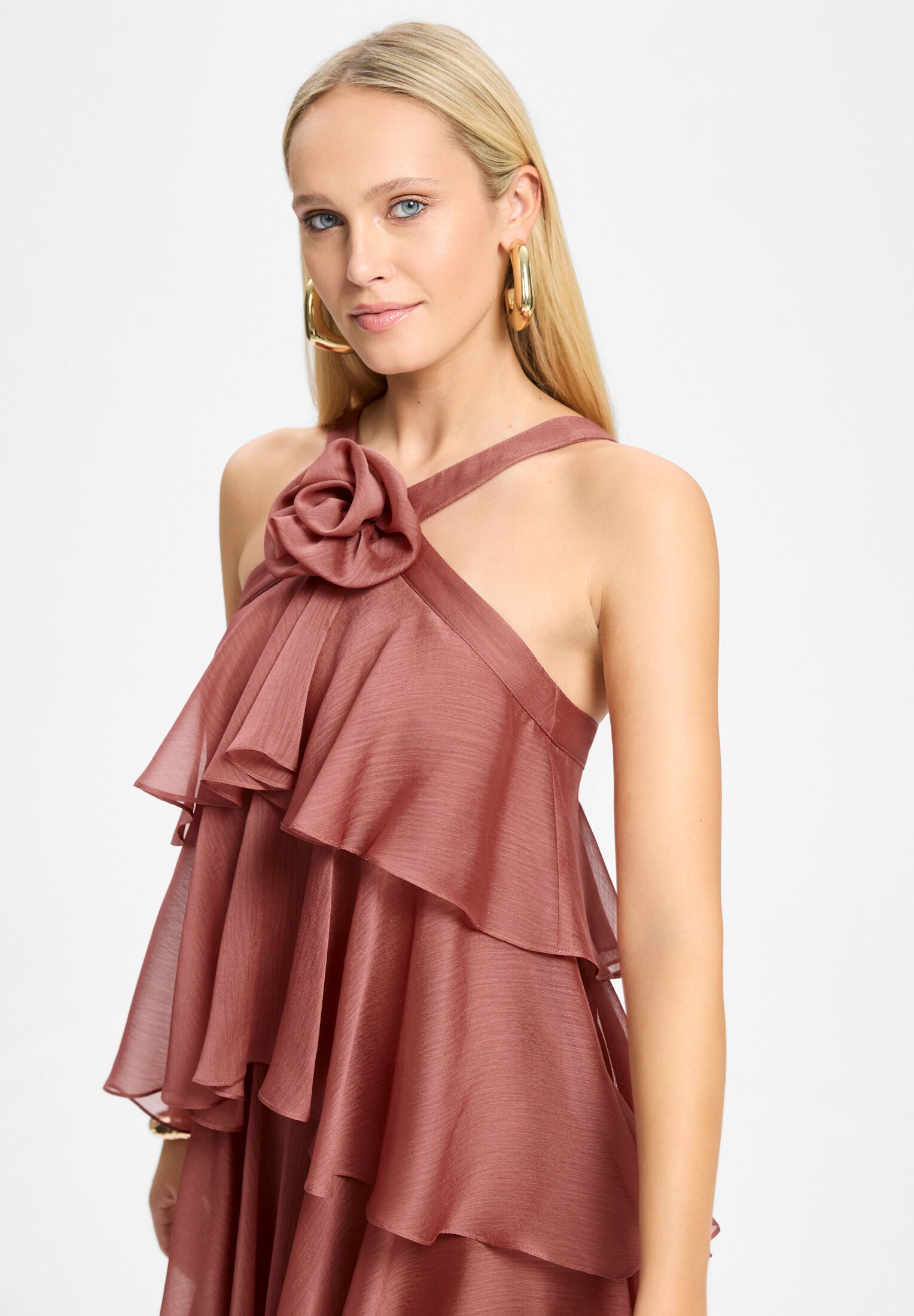 Abendkleid aus Crinkle Chiffon mit gestuften Volants
