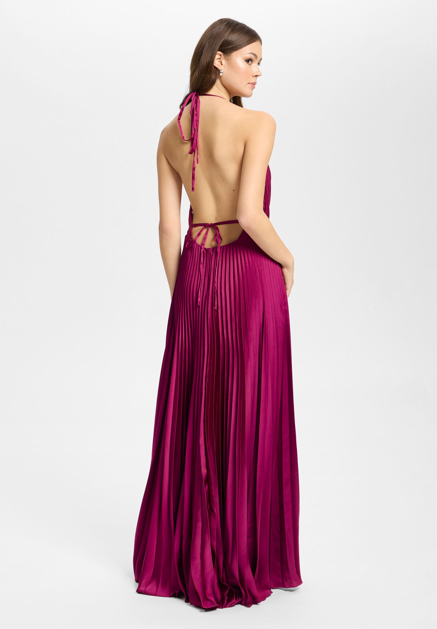 Bodenlanges Plisseékleid aus Satin