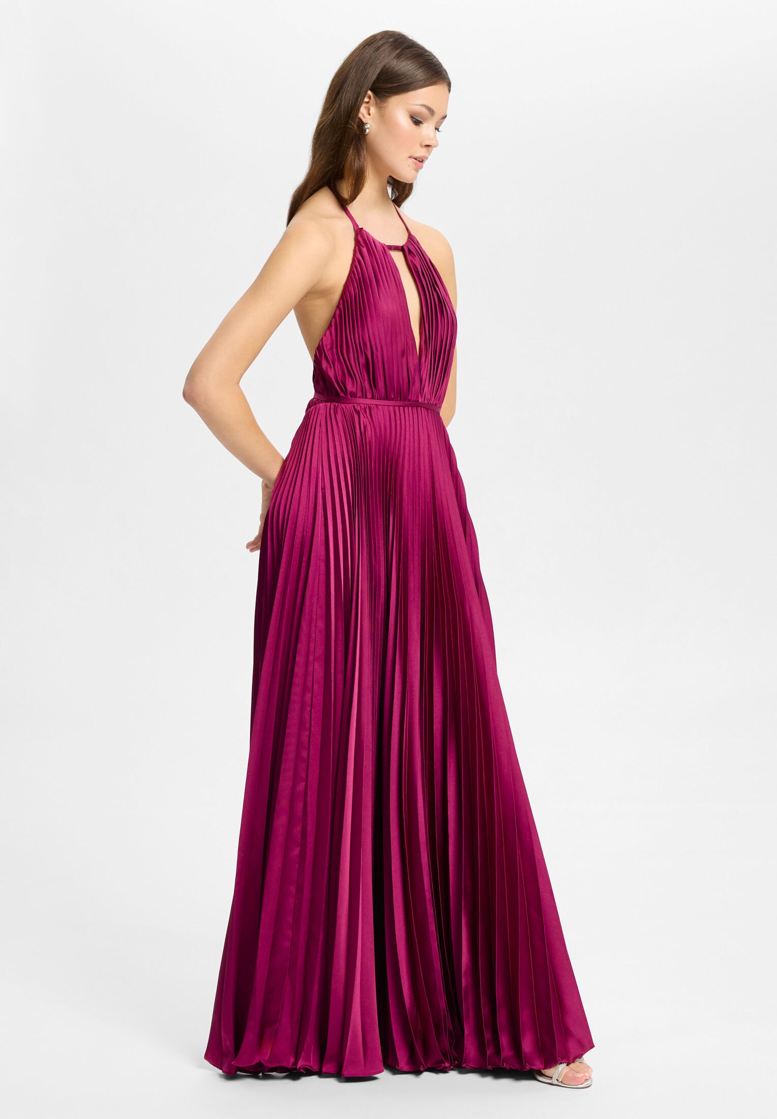 Bodenlanges Plisseékleid aus Satin