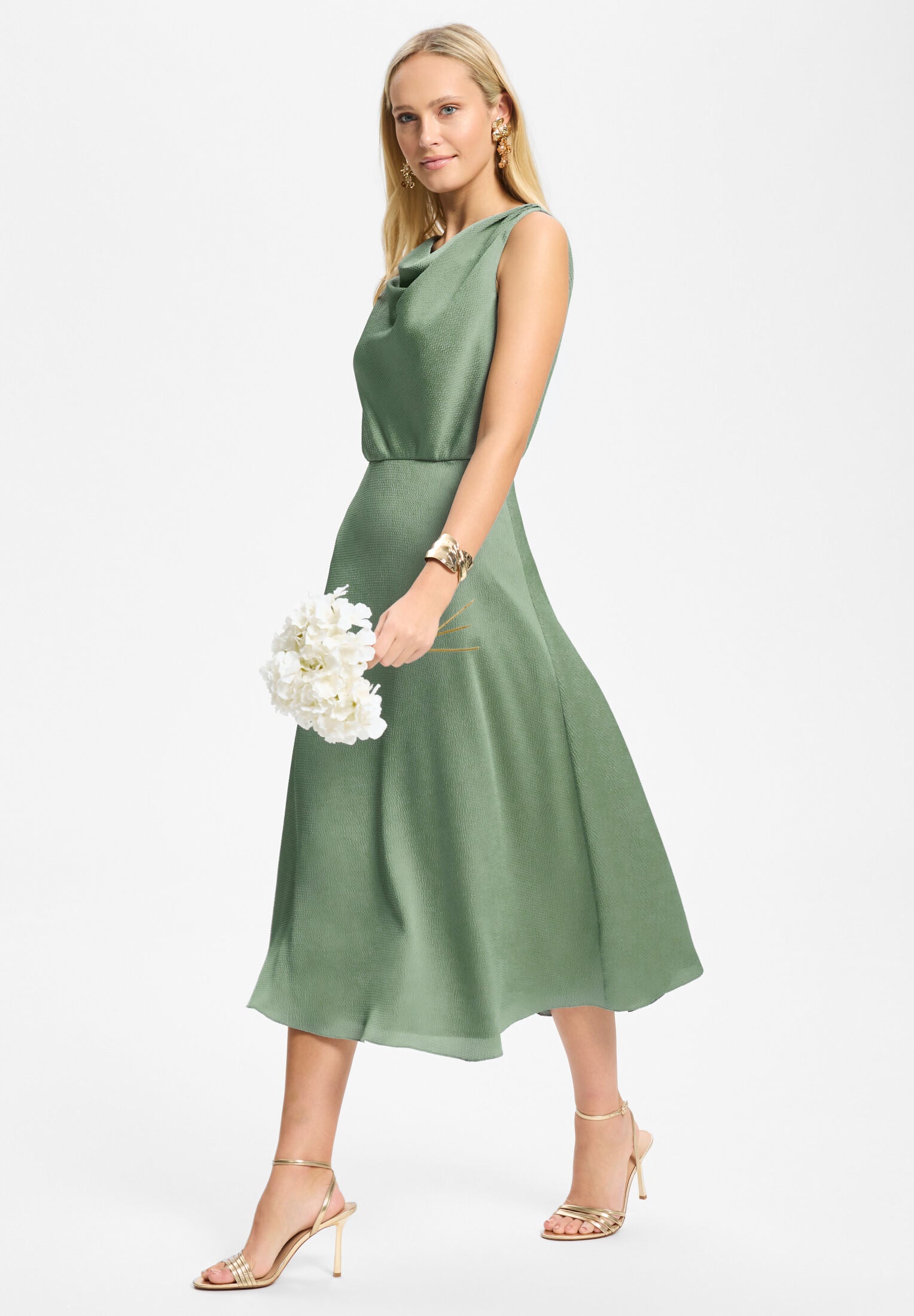 Cocktailkleid aus Satin mit Wasserfall Ausschnitt