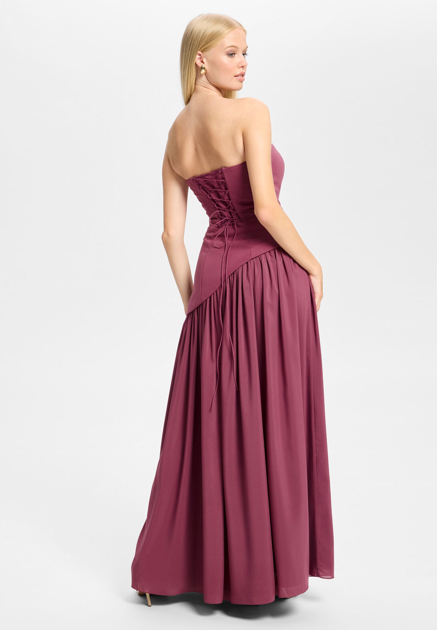 Corsagenkleid mit Beinschlitz