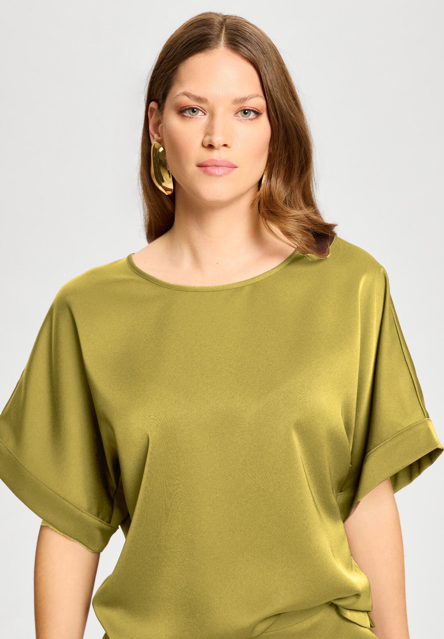 Hose aus Satin mit geradem Bein