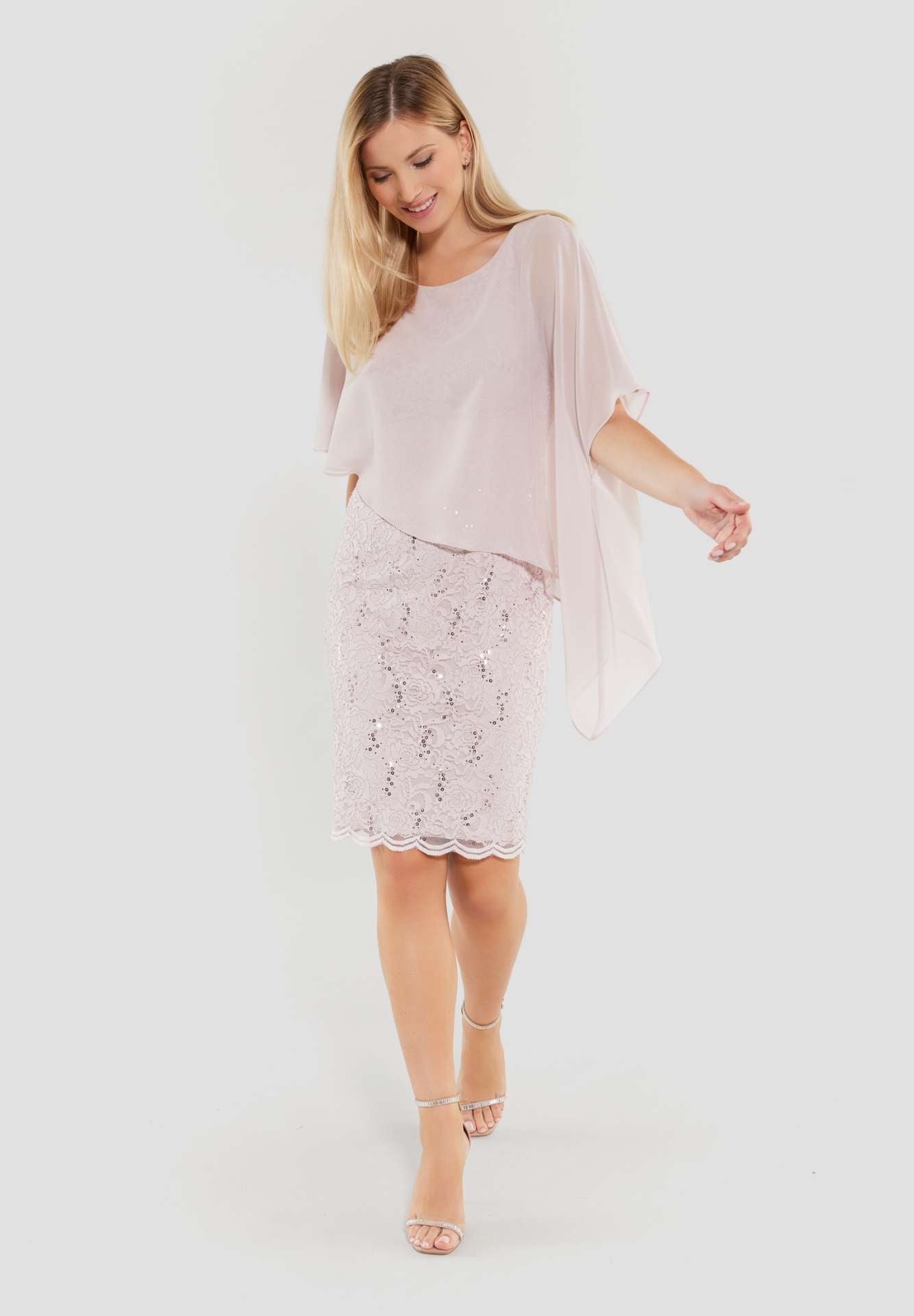 Pailletten-Kleid mit asymmetrischem Chiffon-Überwurf