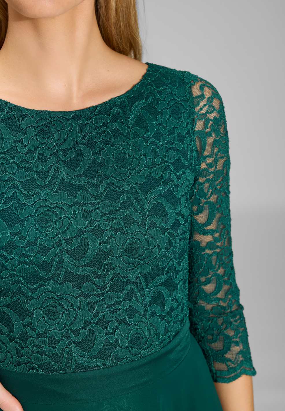Midikleid mit fließendem Chiffon-Rock