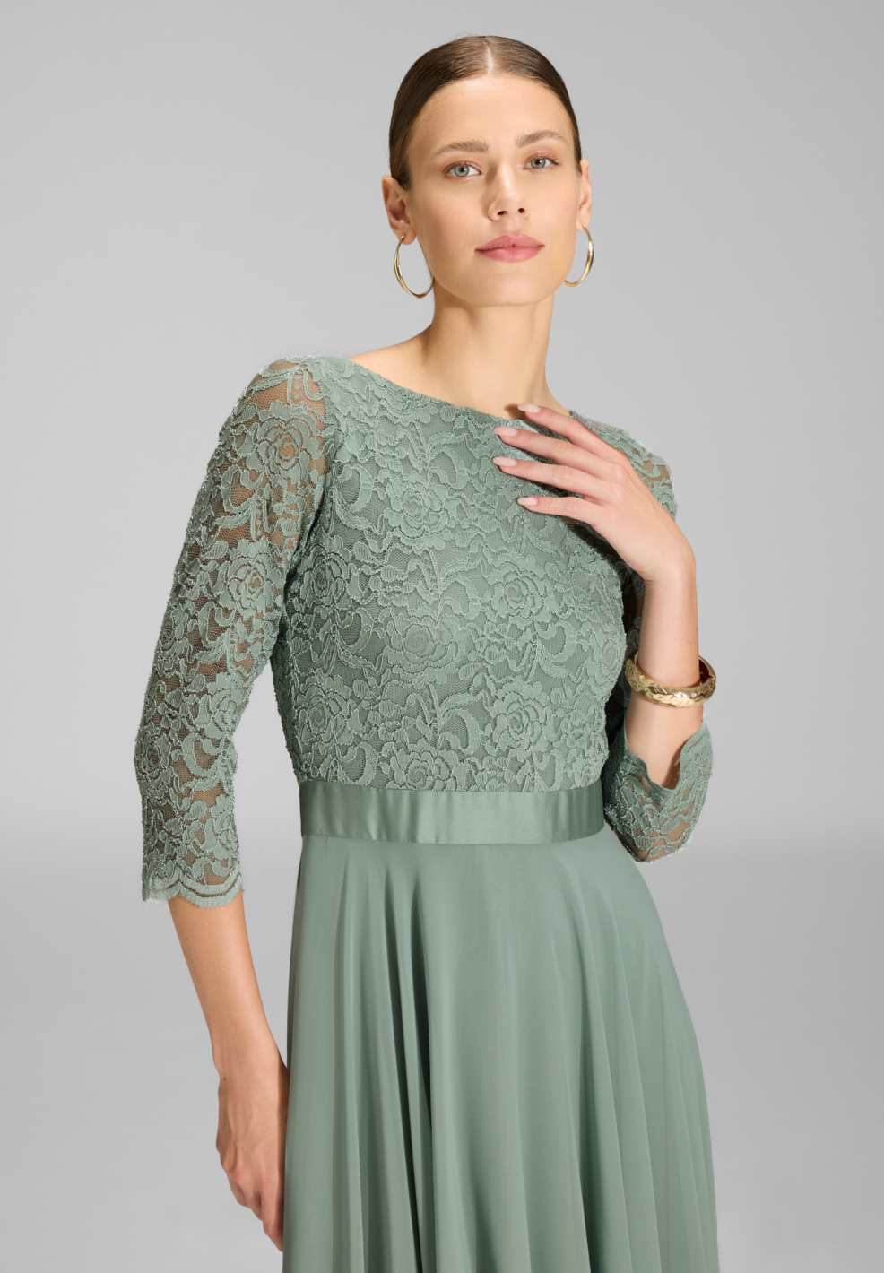 Midikleid mit fließendem Chiffon-Rock