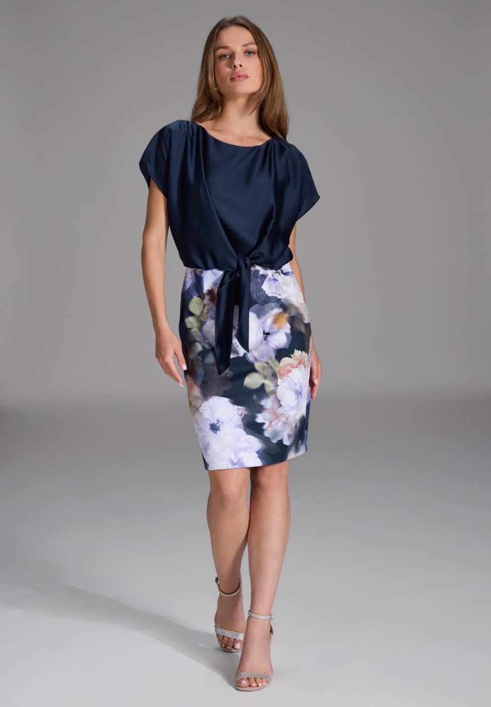 Etuikleid aus floral bedrucktem Scuba und Satin navy orchid purple