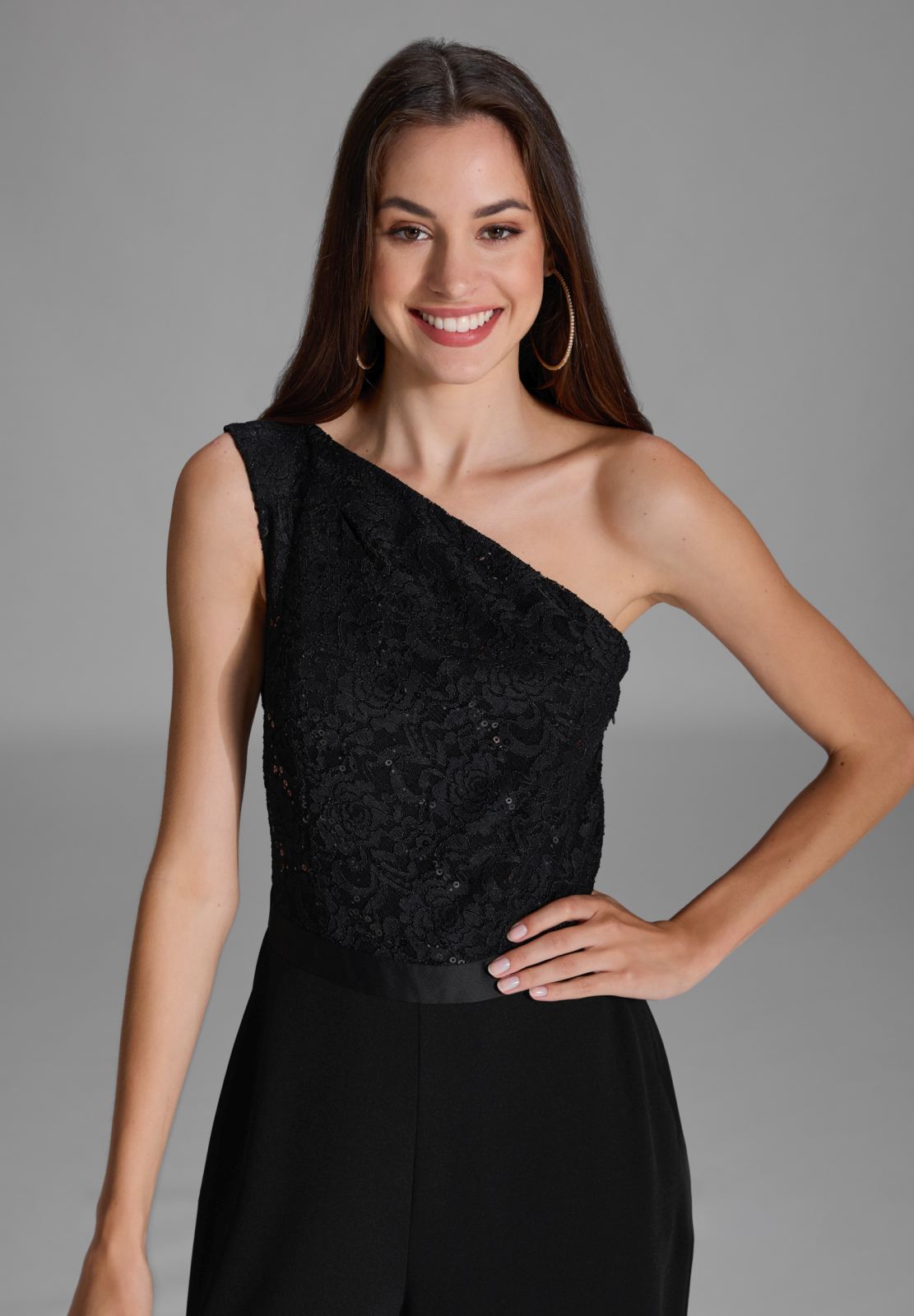 One Shoulder Jumpsuit mit Oberteil aus paillettenbesetzter Spitze