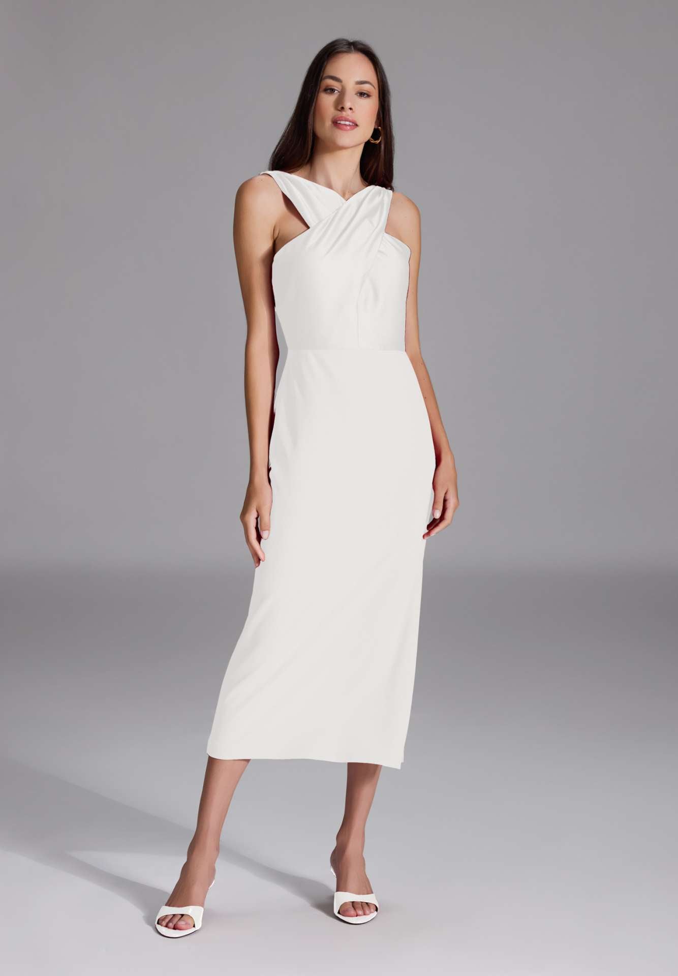 Midi Kleid mit gekreuzten Trägern aus Material-Mix ivory