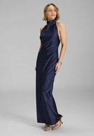 Abendkleid aus Jersey Satin mit Drapierung am Kragen navy
