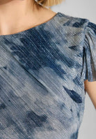 Midi Kleid aus bedrucktem Plissee Jersey mit kurzen Ärmeln