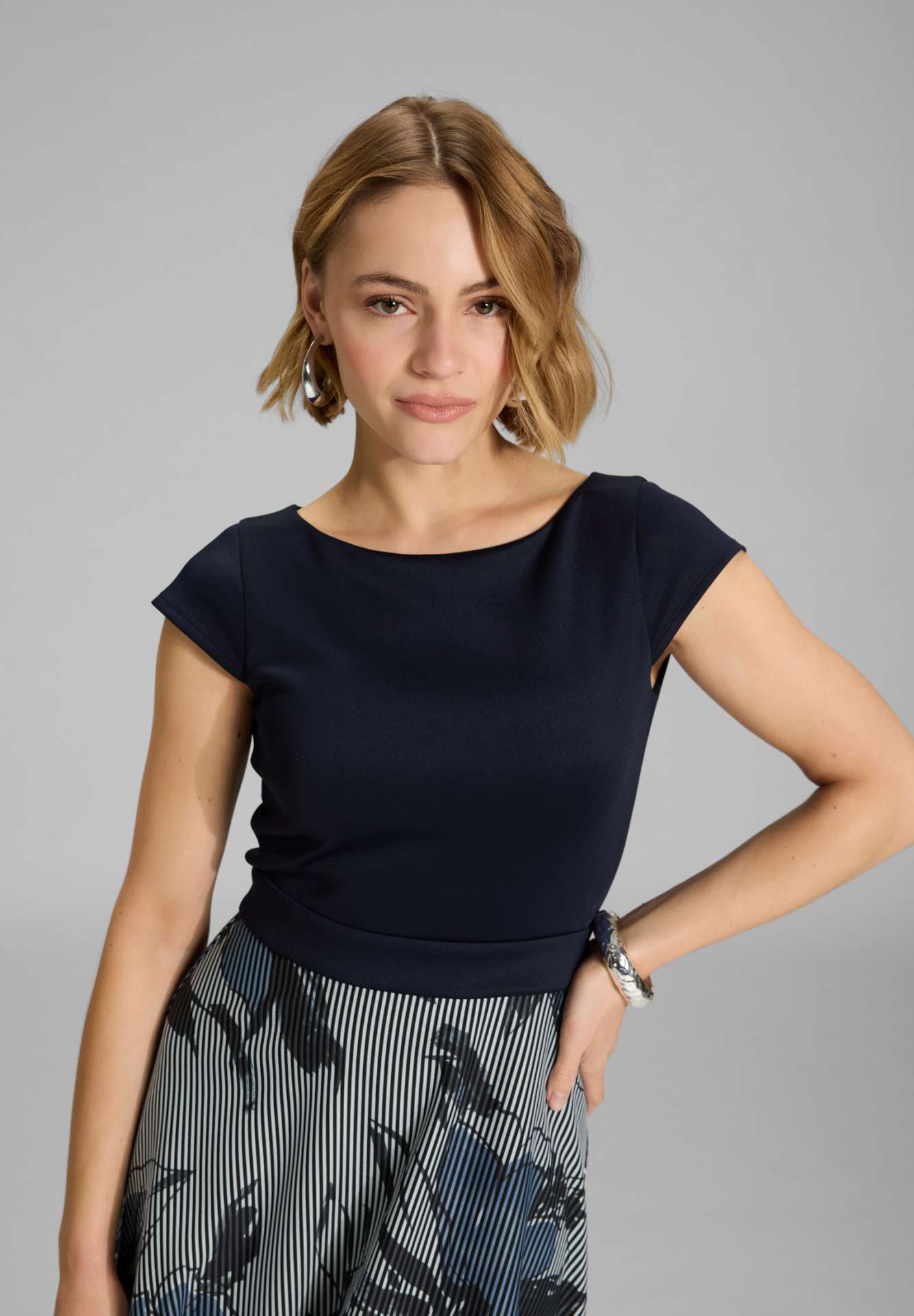 Midi Kleid aus bedrucktem Ottoman mit Scuba Oberteil